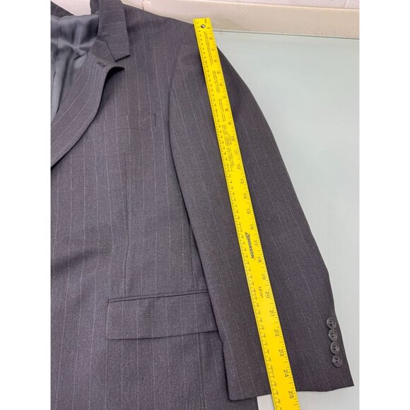 Hart Schaffner & Marx 2 Piece Suit 48R Blazer 42X26 Pants Chalk Pinstripe Gray - Picture 12 of 16